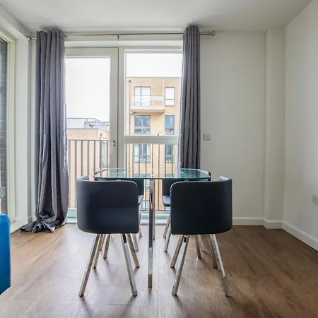 Londwell, Stylish Docklands Flat With Private Terrace Appartement Londen Buitenkant foto