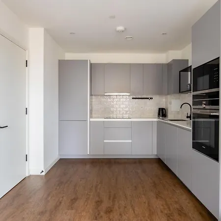Londwell, Stylish Docklands Flat With Private Terrace Appartement Londen Buitenkant foto