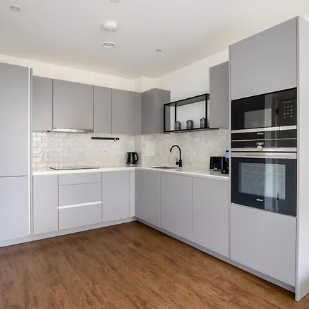 Londwell, Stylish Docklands Flat With Private Terrace Appartement Londen Buitenkant foto